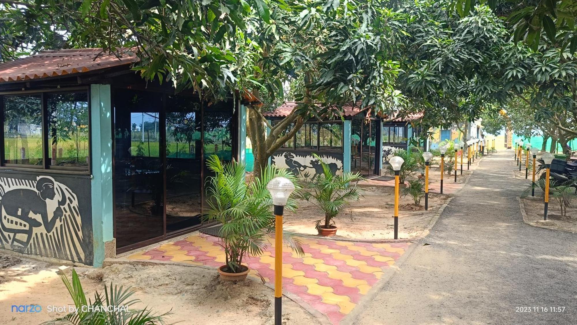 Modhubon Agro Tourism Hotell Bolpur Eksteriør bilde